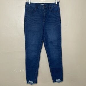 SOFIA by SOFIA VERGARA Blue Jeans ROSA CURVY ANKLE High Rise Raw Hem 4 Short